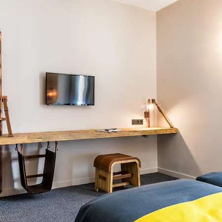 ホテル レストラン オウ ブッフ クロネ 3*