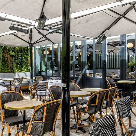 ホテル レストラン オウ ブッフ クロネ パリ