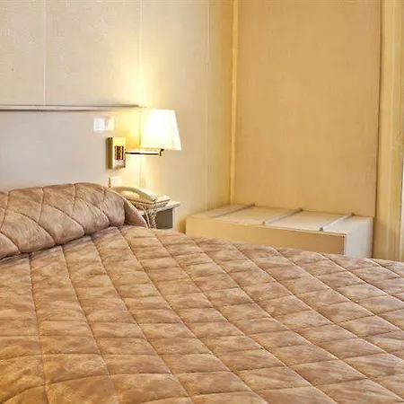 Hotel Restaurant Au Boeuf Couronne Paris