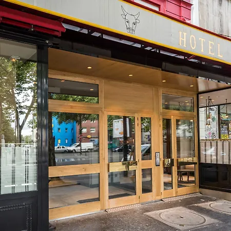 堡夫库罗讷餐厅酒店 3* 巴黎