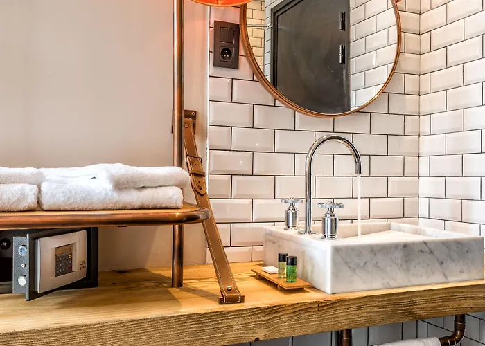 레스토랑 오 뵈프 쿠로네 호텔