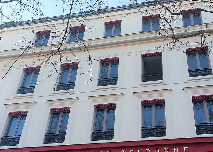 호텔 레스토랑 오 뵈프 쿠로네 3*