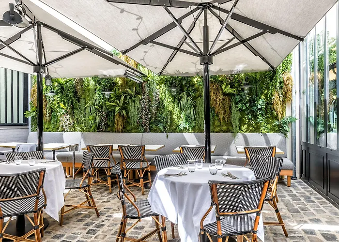 레스토랑 오 뵈프 쿠로네 3*