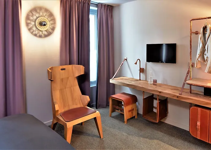 فندق ومطعم أو بوف كوروني باريس