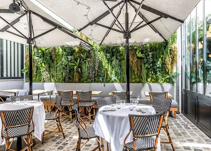 레스토랑 오 뵈프 쿠로네 호텔