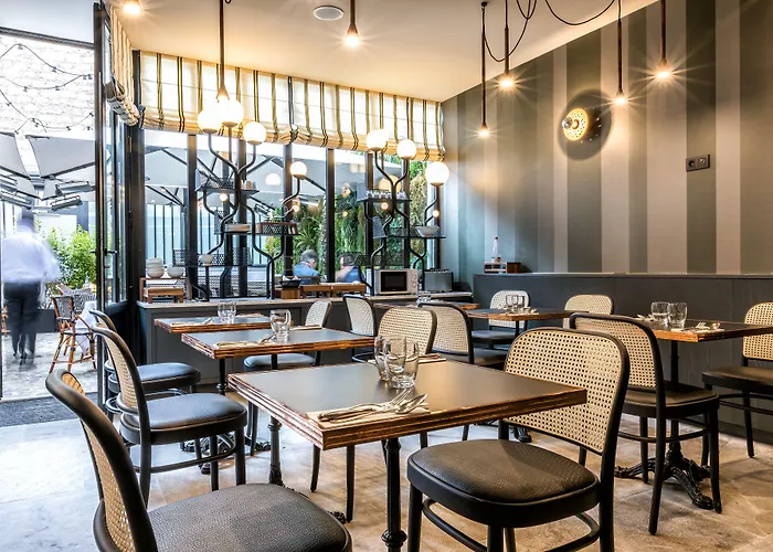 Restaurant Au Boeuf Couronné Parigi